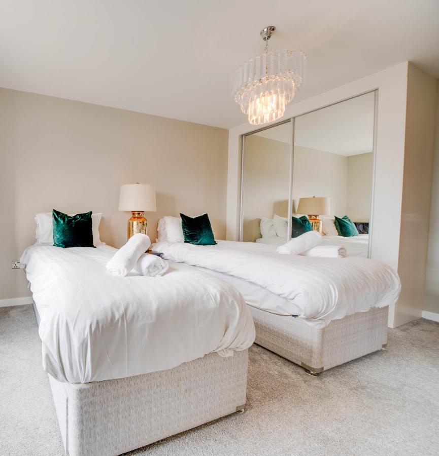Tallest Building In The City Centre Sleeps 5 Incredible City Mountain And Lagan Views Belfast Kültér fotó