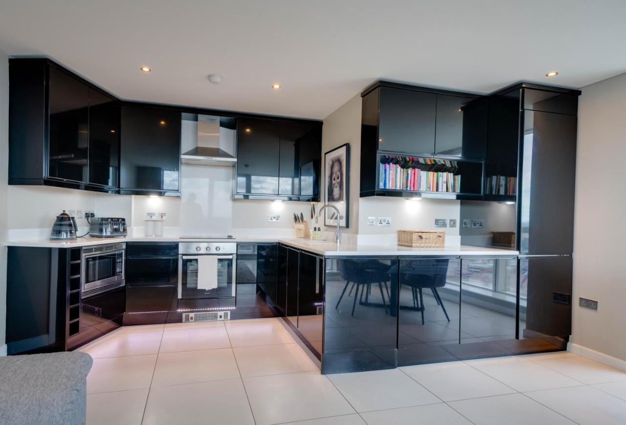 Tallest Building In The City Centre Sleeps 5 Incredible City Mountain And Lagan Views Belfast Kültér fotó