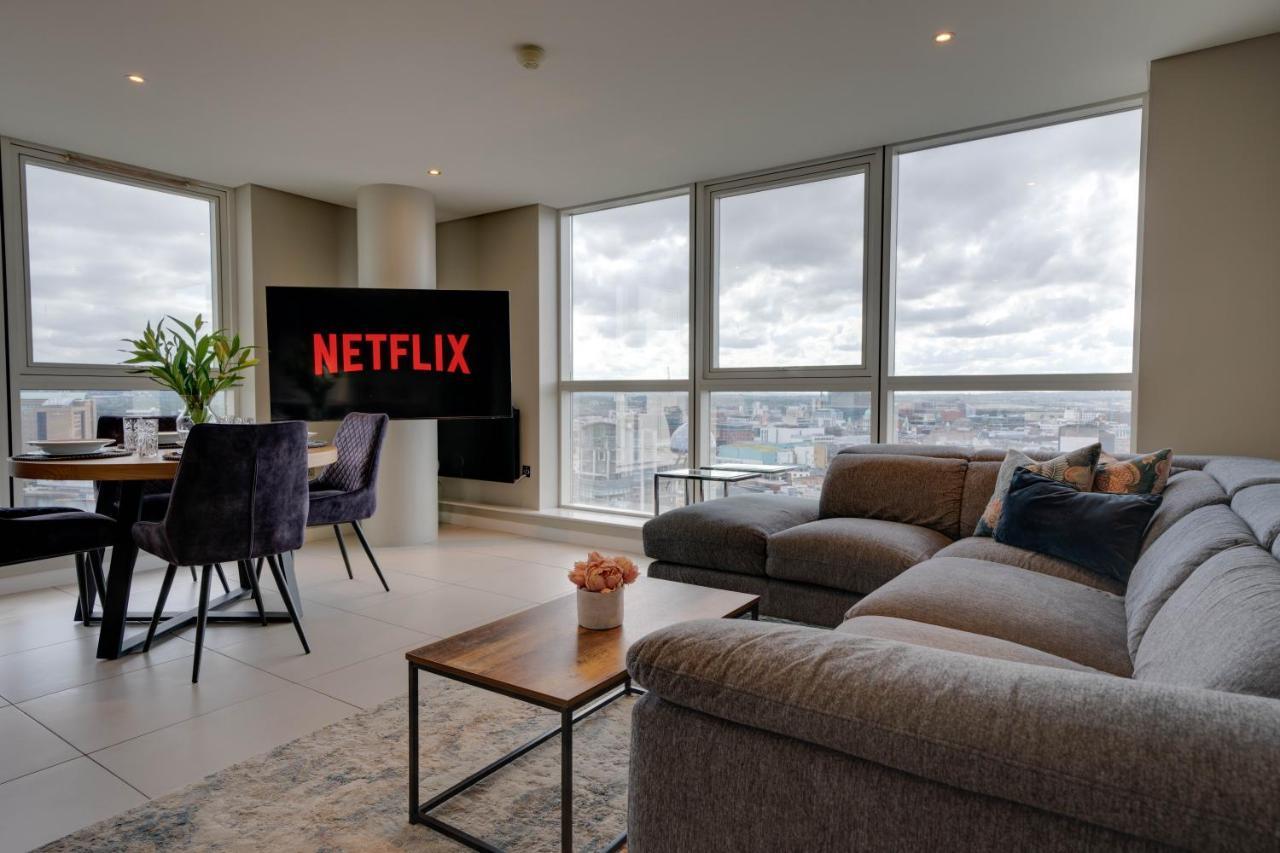 Tallest Building In The City Centre Sleeps 5 Incredible City Mountain And Lagan Views Belfast Kültér fotó
