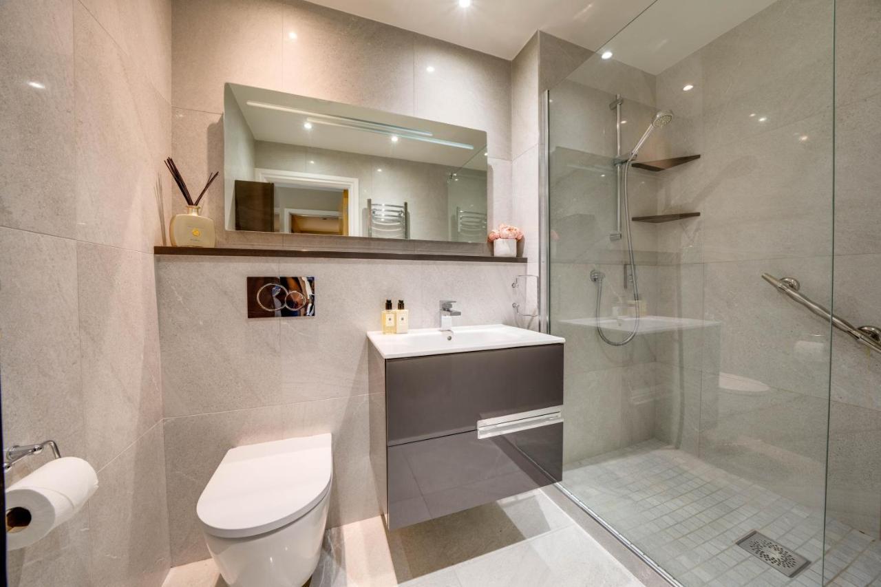Tallest Building In The City Centre Sleeps 5 Incredible City Mountain And Lagan Views Belfast Kültér fotó